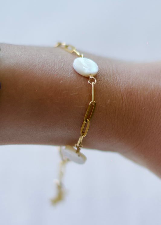 Mother of Pearl Disk Bracelet