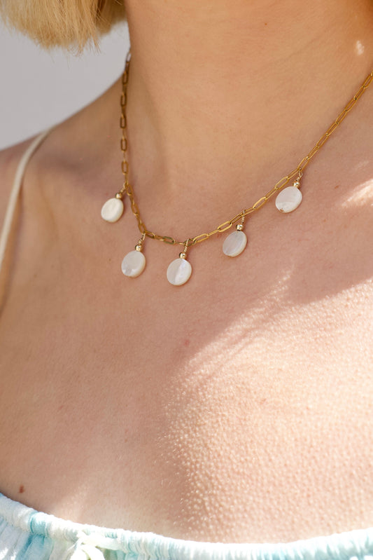 Full Moon Pearl Necklace